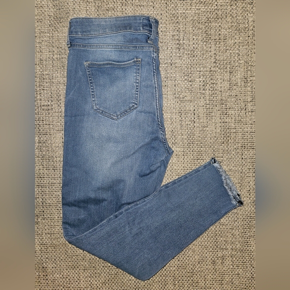 Celebrity Pink Light Blue Skinny Jeans - Picture 3 of 6